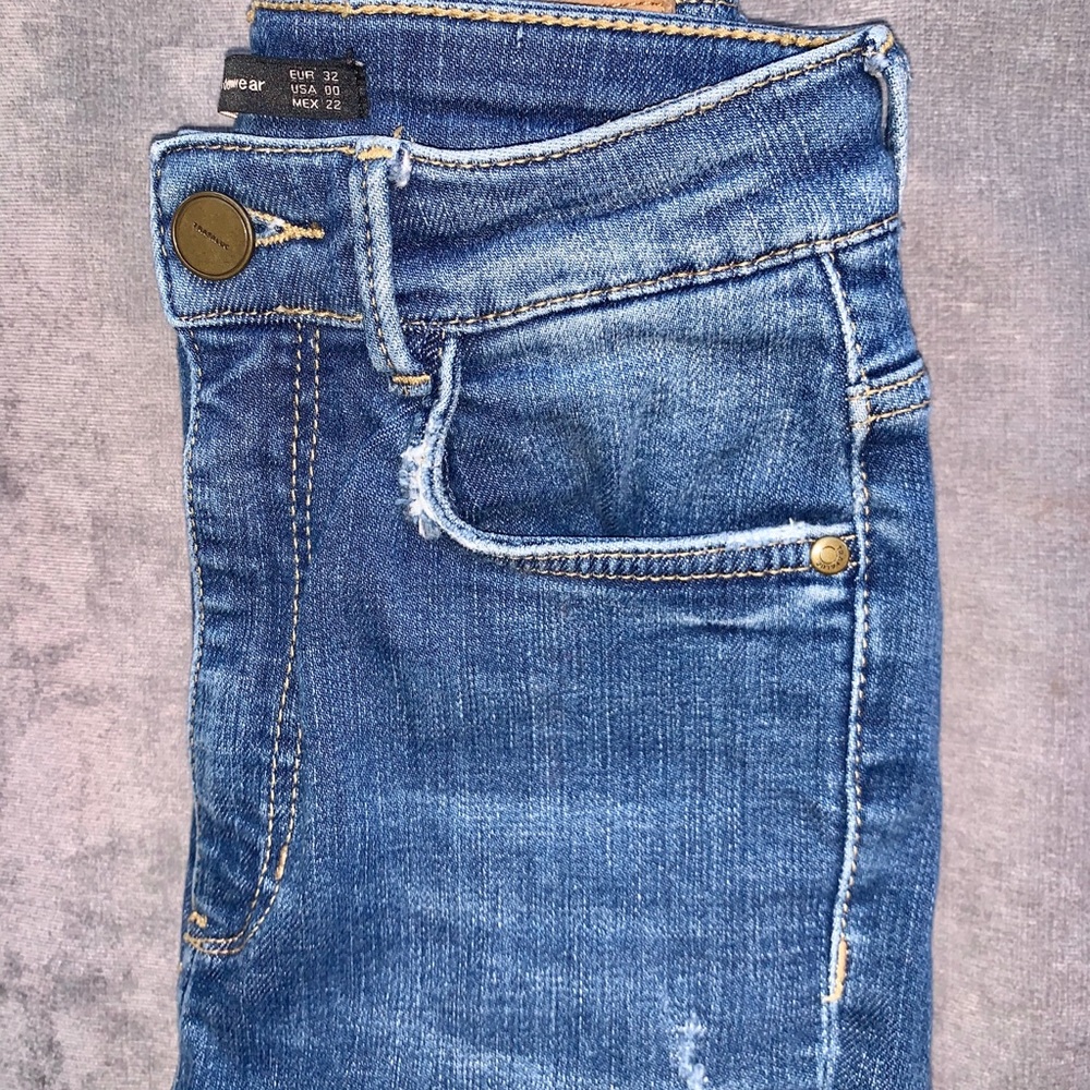 HIGH WAISTED SKINNY JEANS